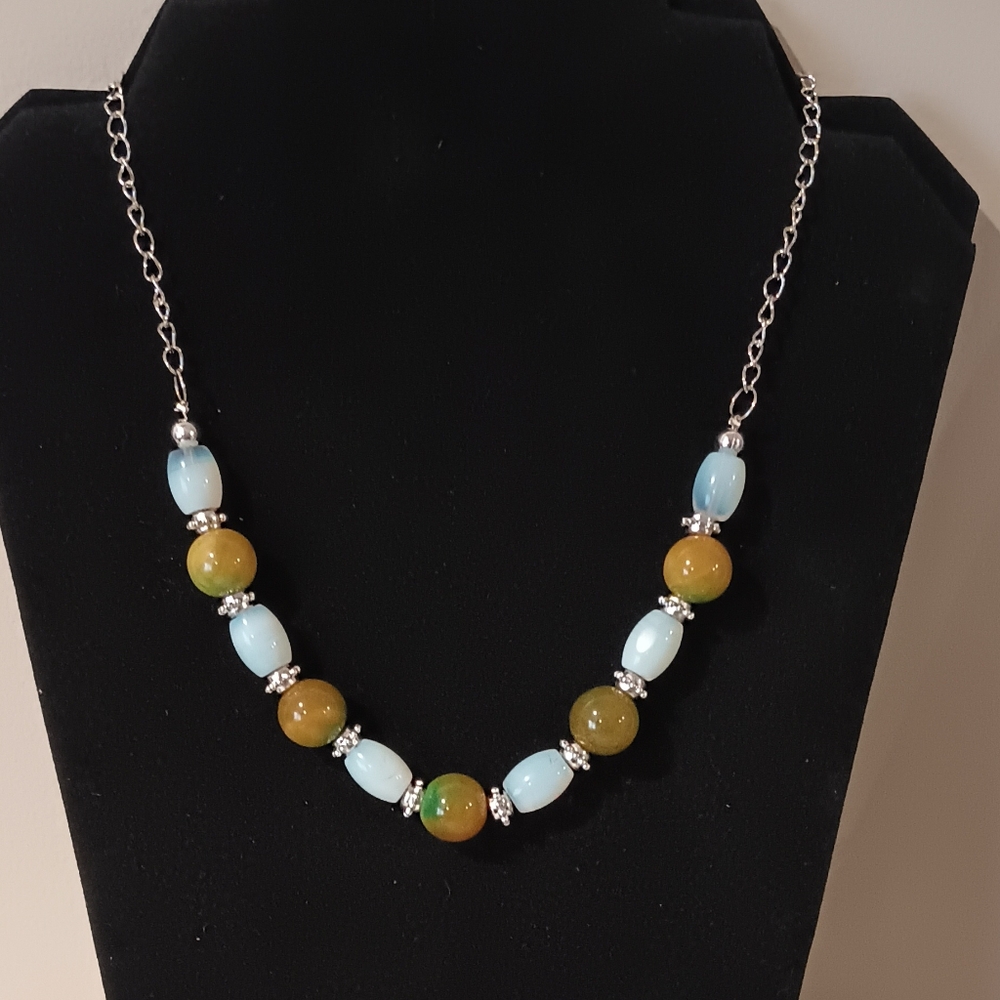 Bead Necklace / Mix Of Glass, Acrylic, Gemstones Beads - Picture 4 of 12
